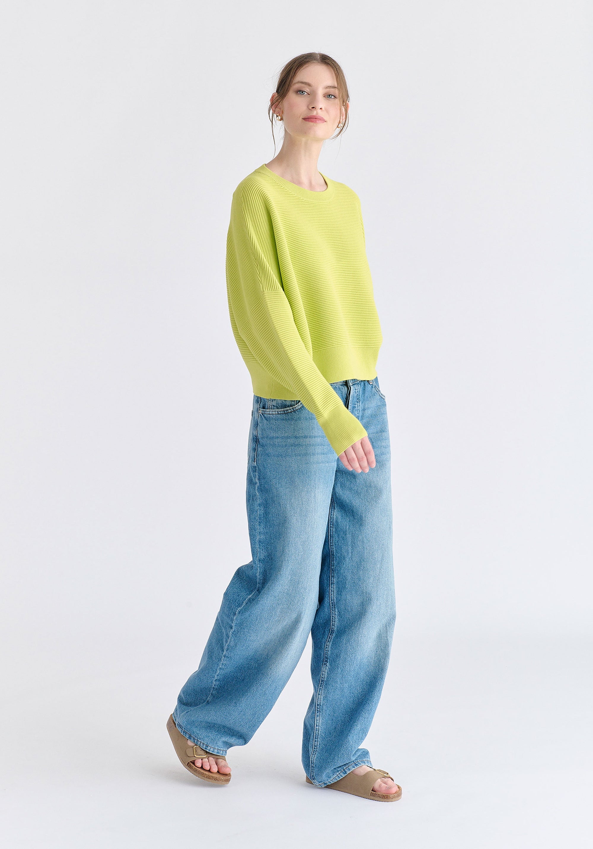 Cropped Ribbed Jumper in Lime Side
