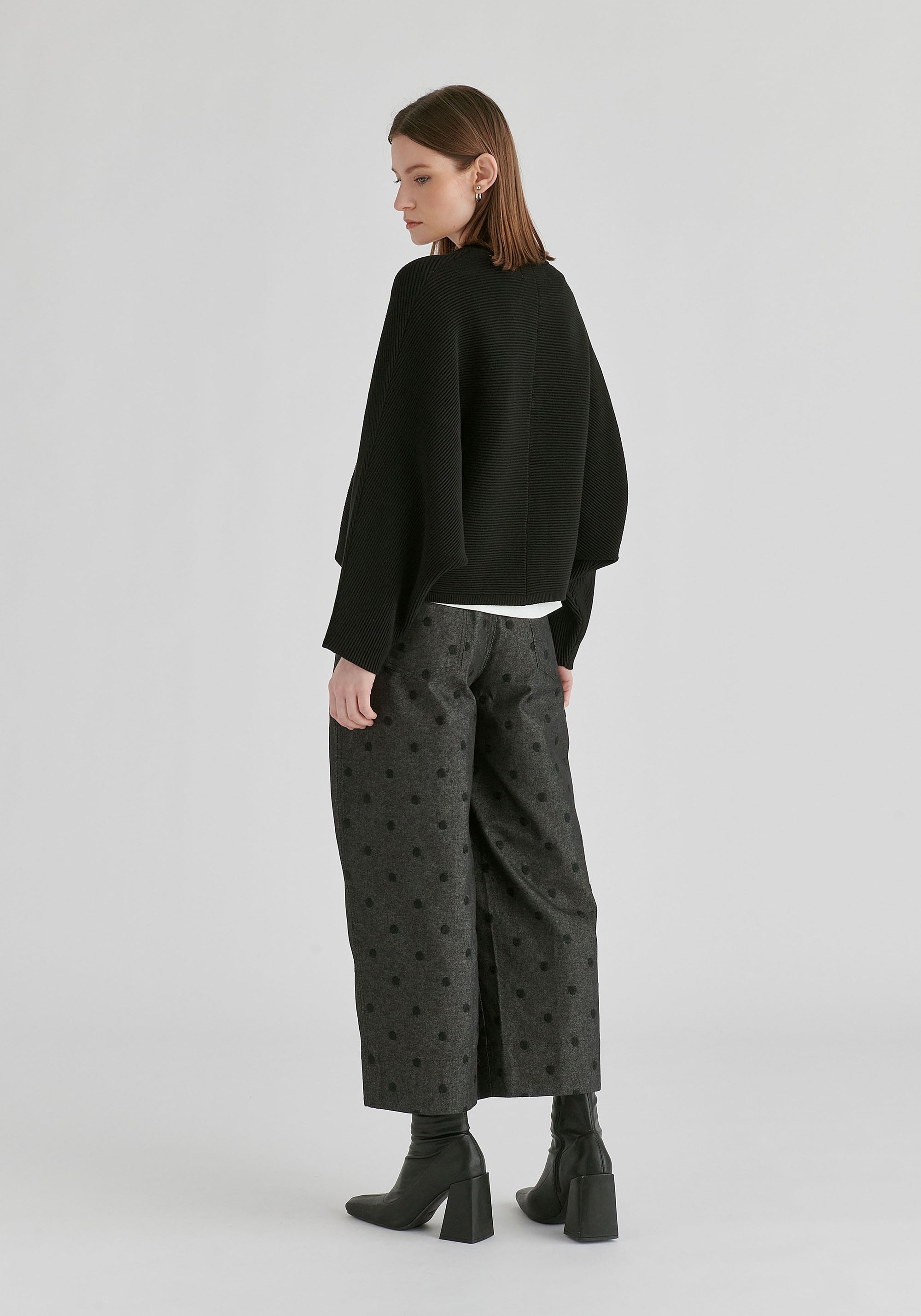 Ribbed Batwing Cardigan with Crew Neck and Button Front