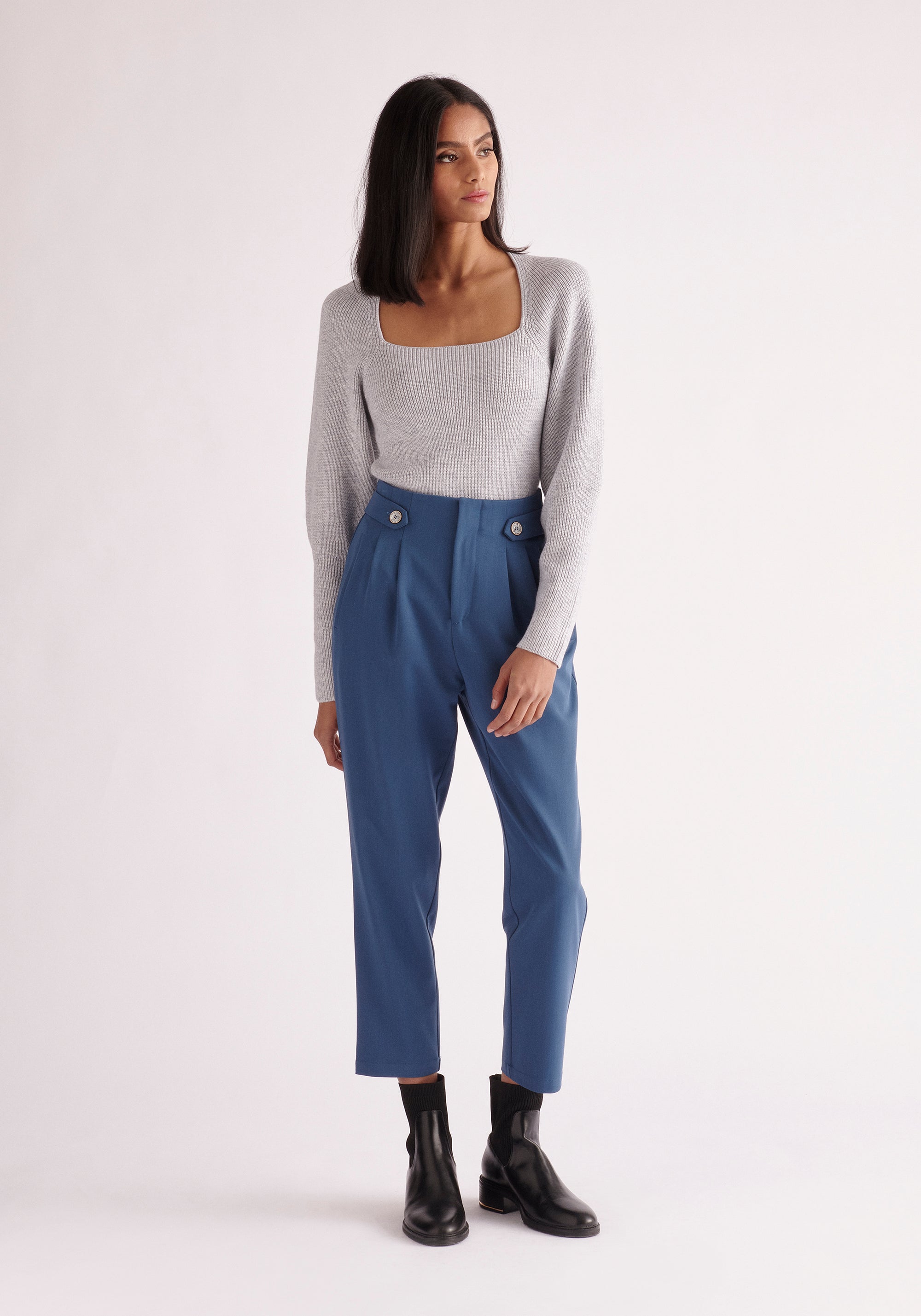 Paisie Square Neck Jumper in Light Grey