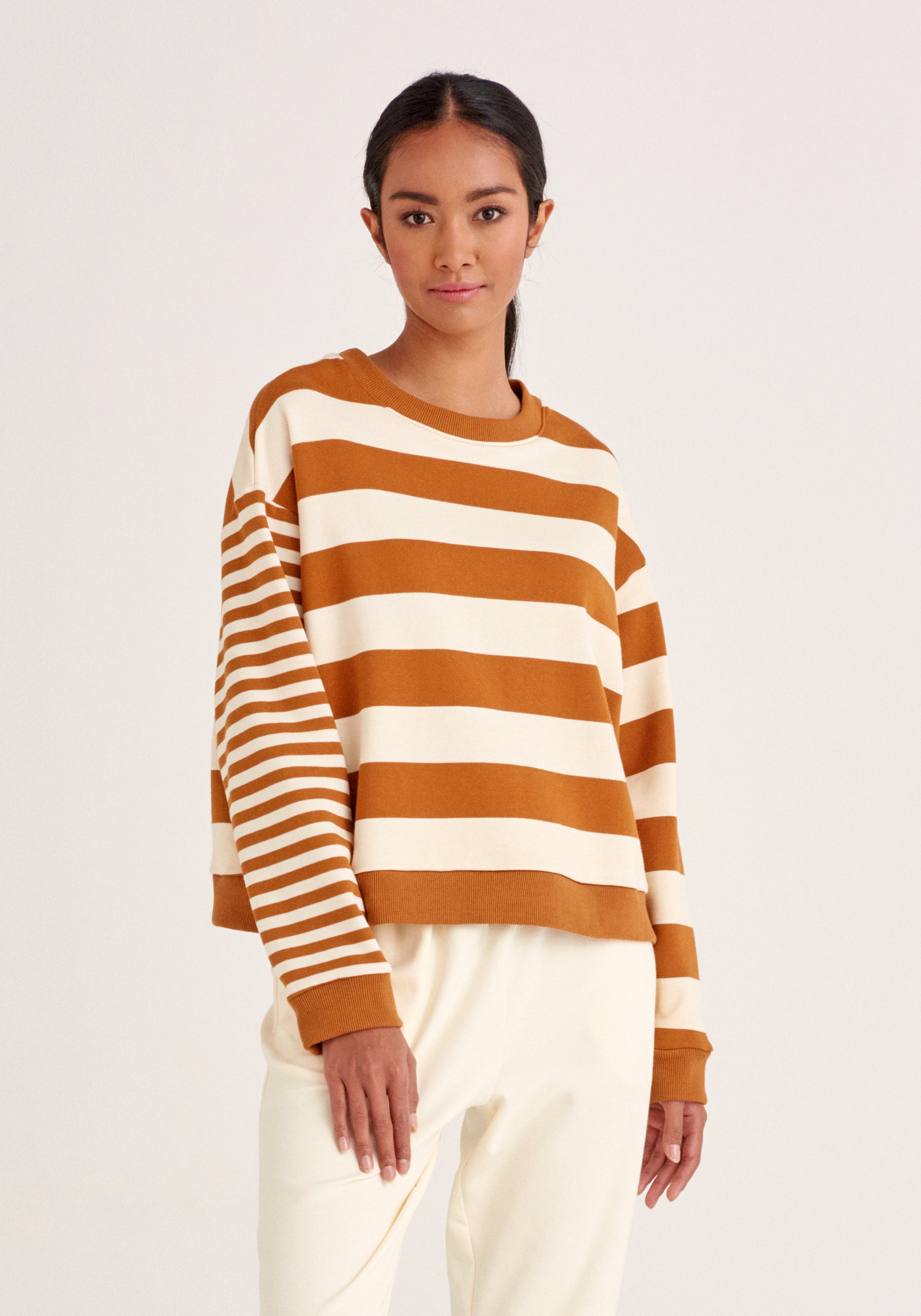 Paisie Contrast Stripe Sweatshirt in Cream and Brown