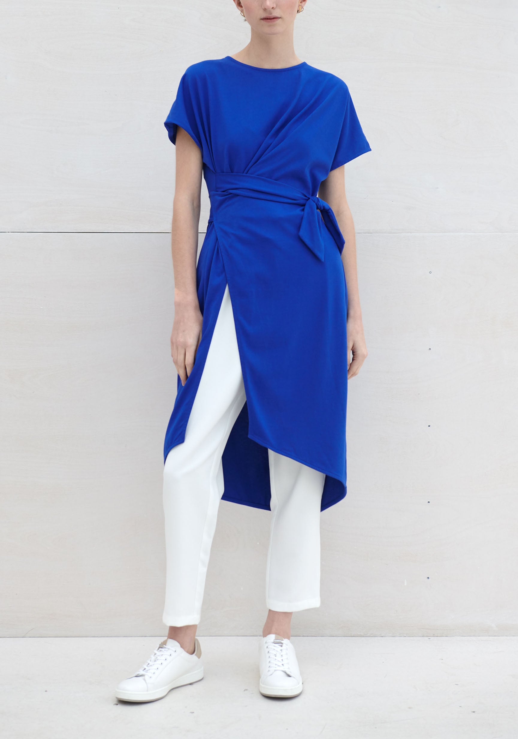 Paisie Long Front Tie Tunic Top in Blue