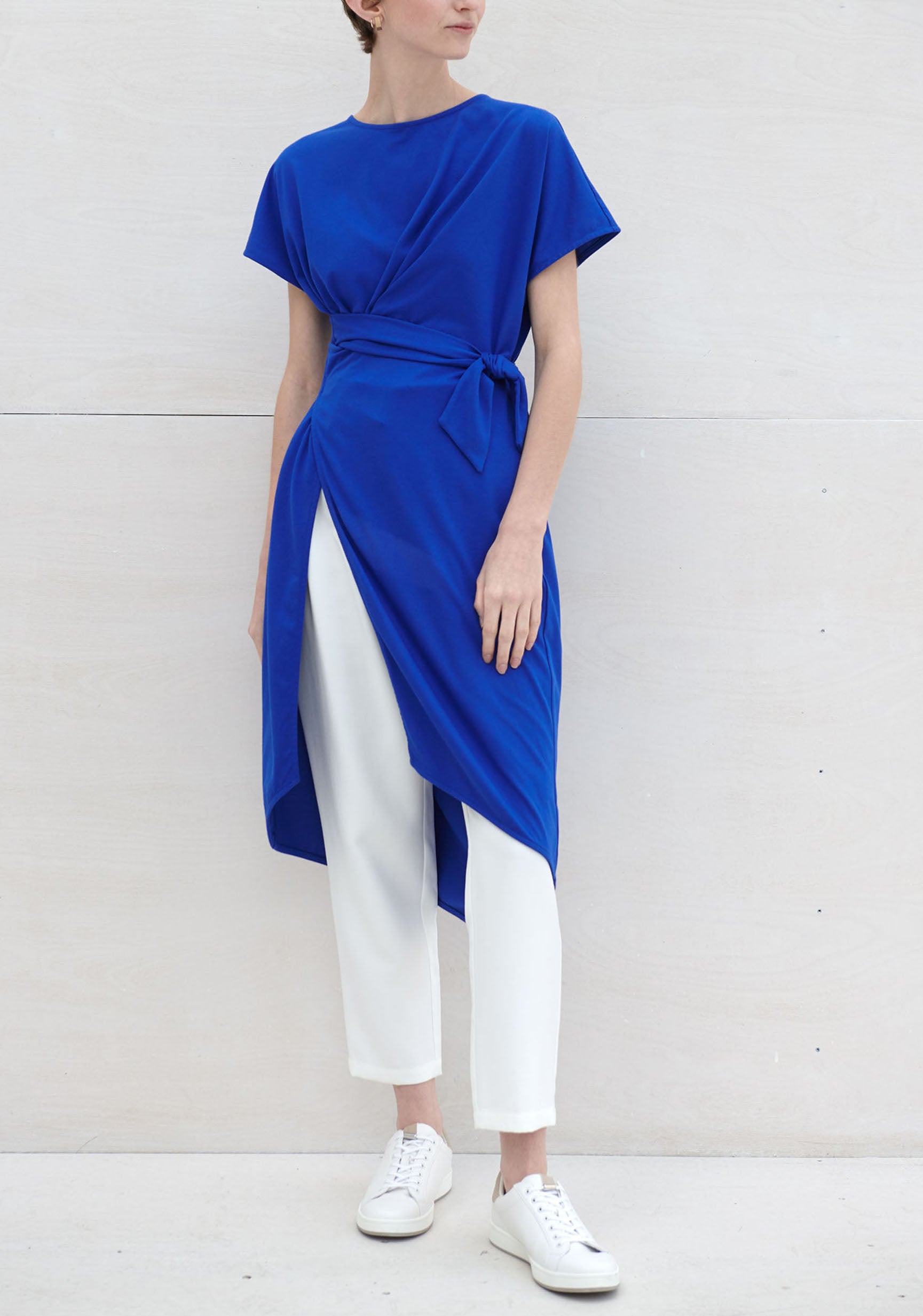 Paisie Long Front Tie Tunic Top in Blue