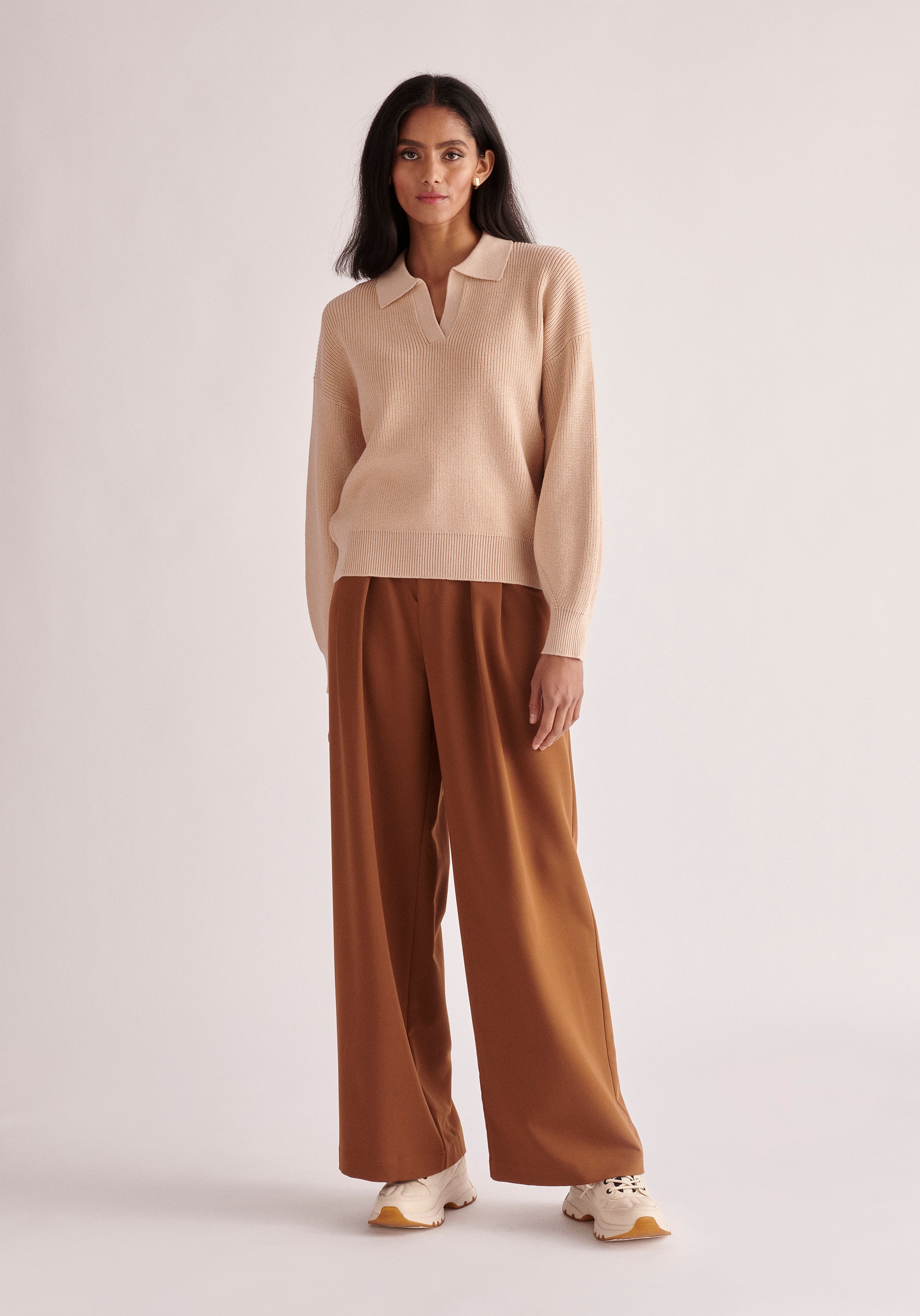 Paisie Belted Pleated Wide Leg Trousers in Brown