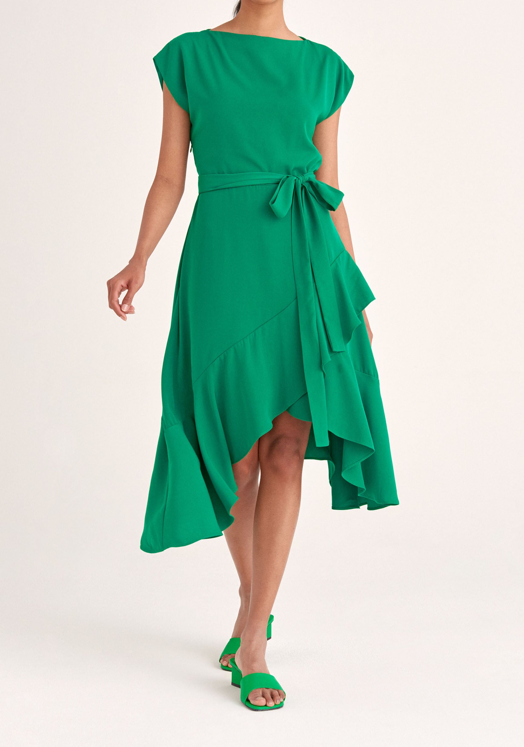 Paisie Belted Boat Neck Dress in Green