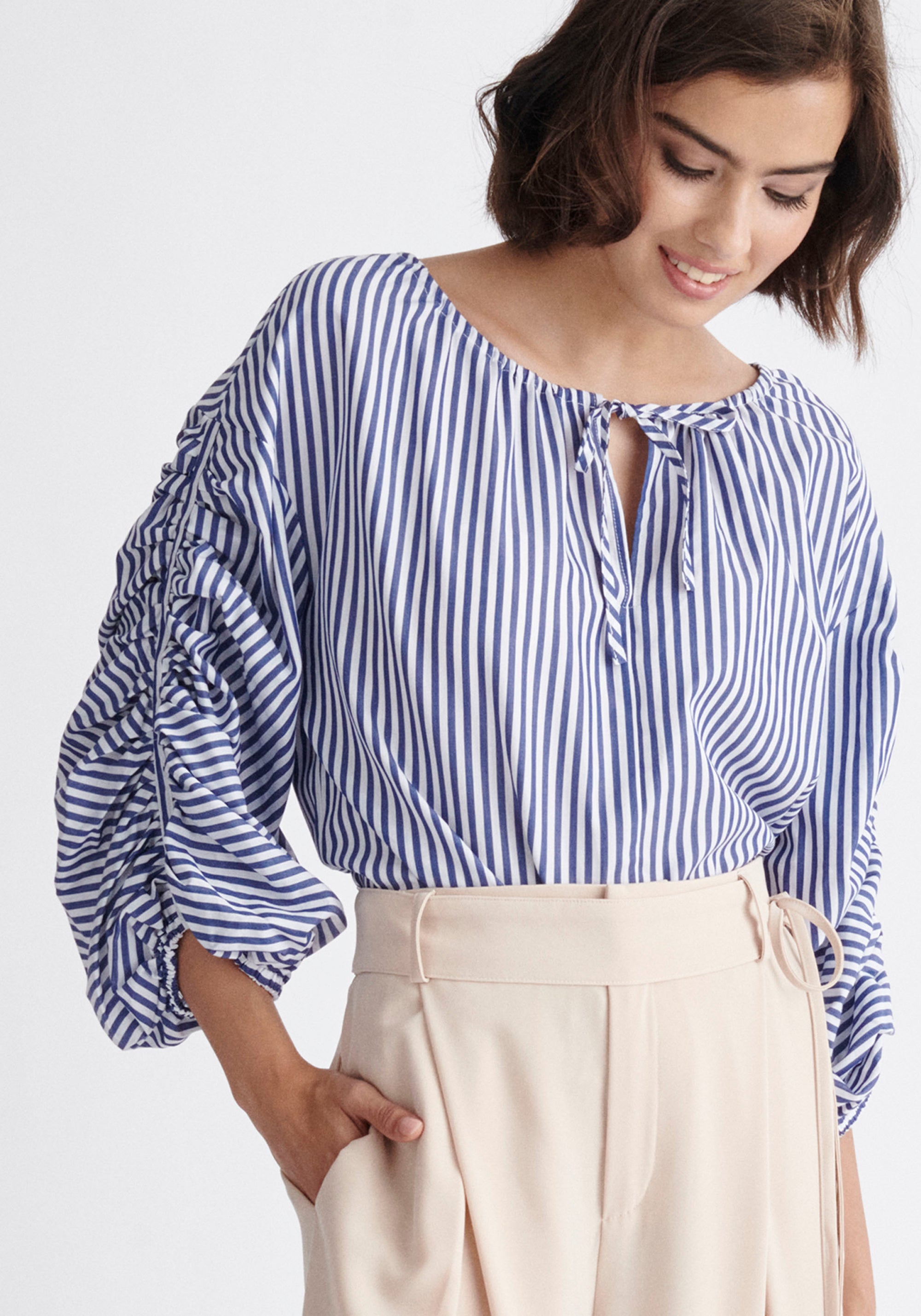 Paisie Striped Ruched Sleeve Top in Dark Blue and White Close Up