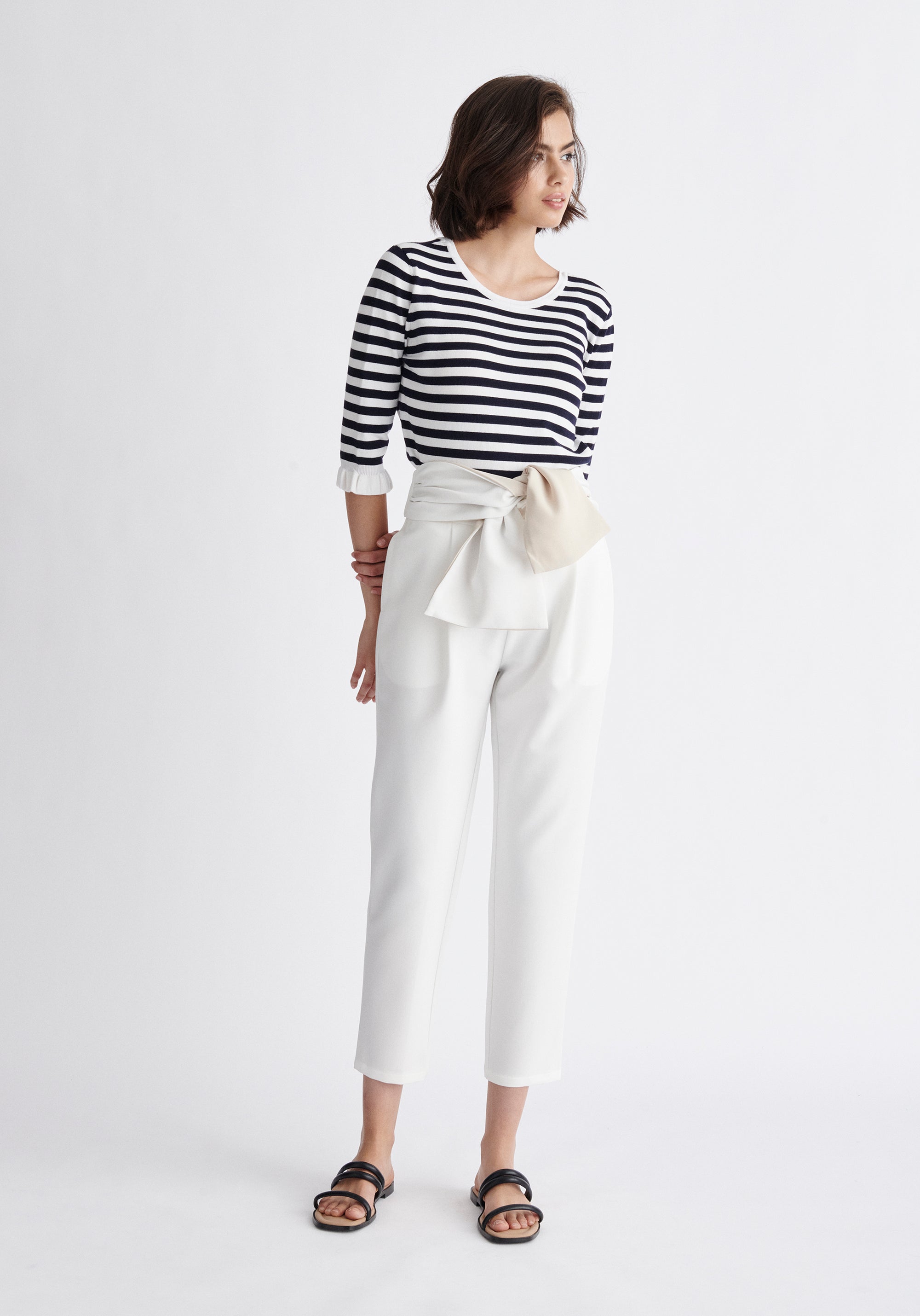 Paisie Waist Tie Peg Leg Trousers in White