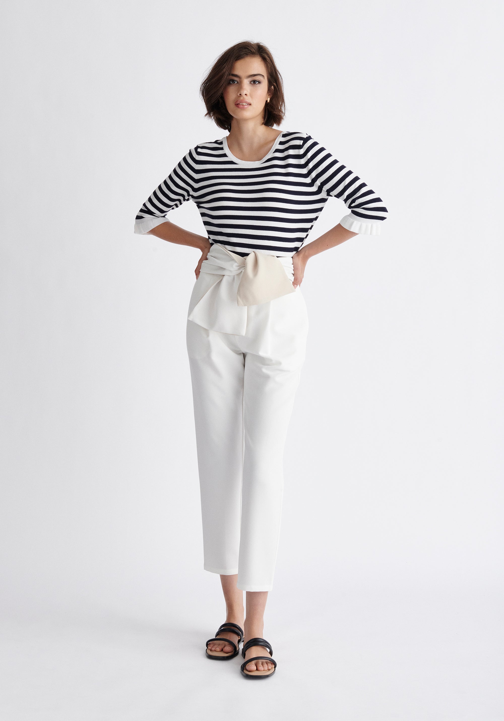 Paisie Waist Tie Peg Leg Trousers in White