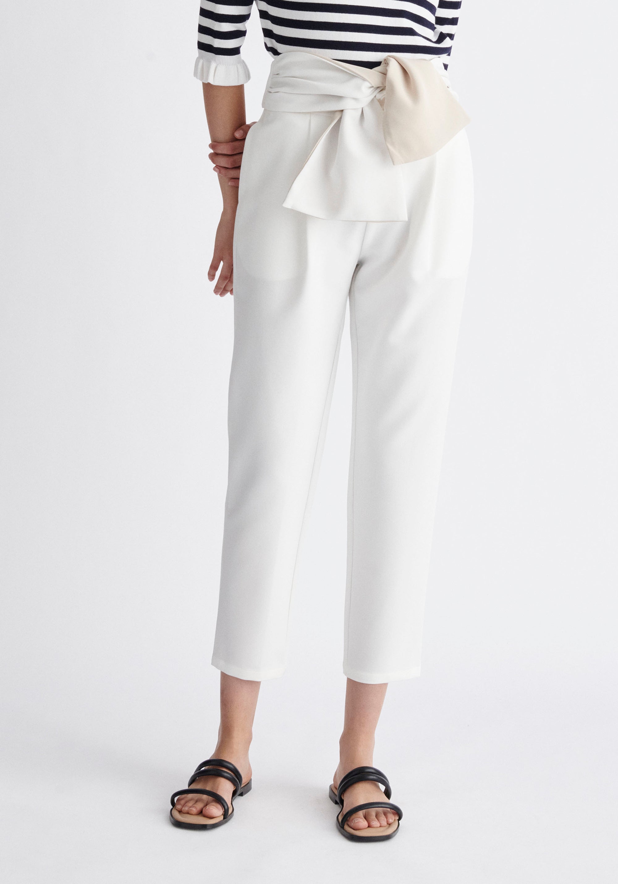 Paisie Waist Tie Peg Leg Trousers in White