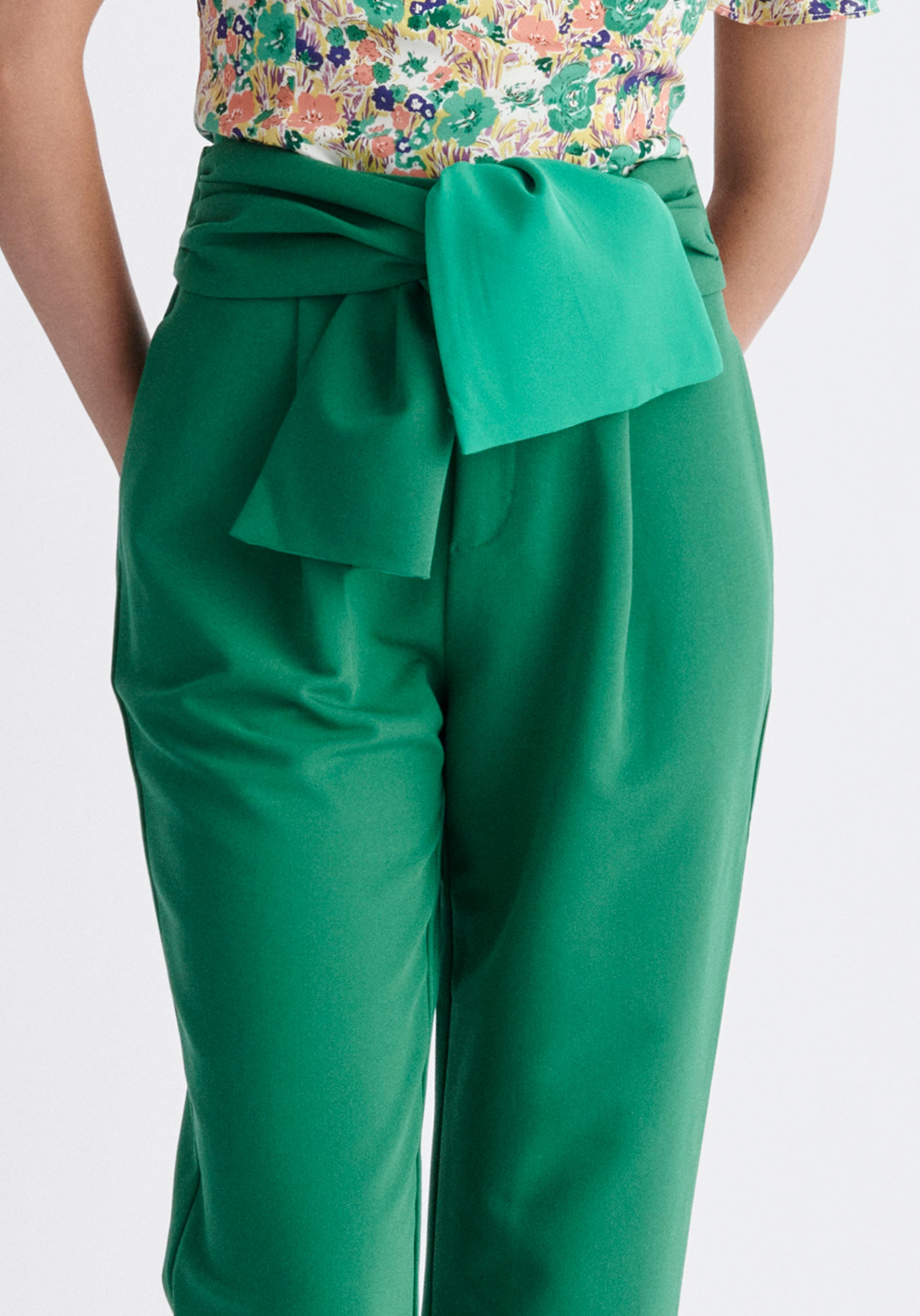 Paisie Waist Tie Peg Leg Trousers in Green Close Up