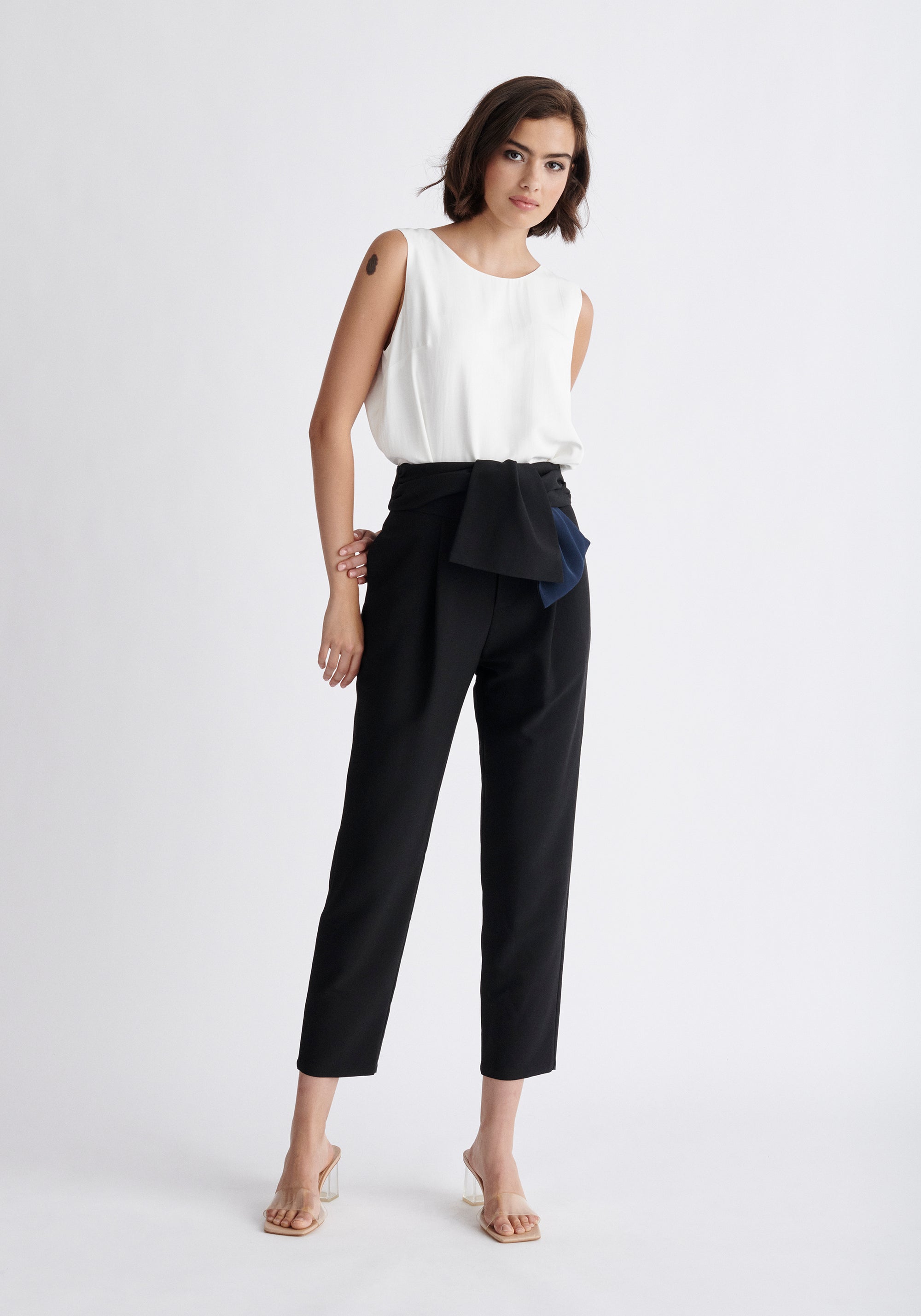 Paisie Waist Tie Peg Leg Trousers in Navy