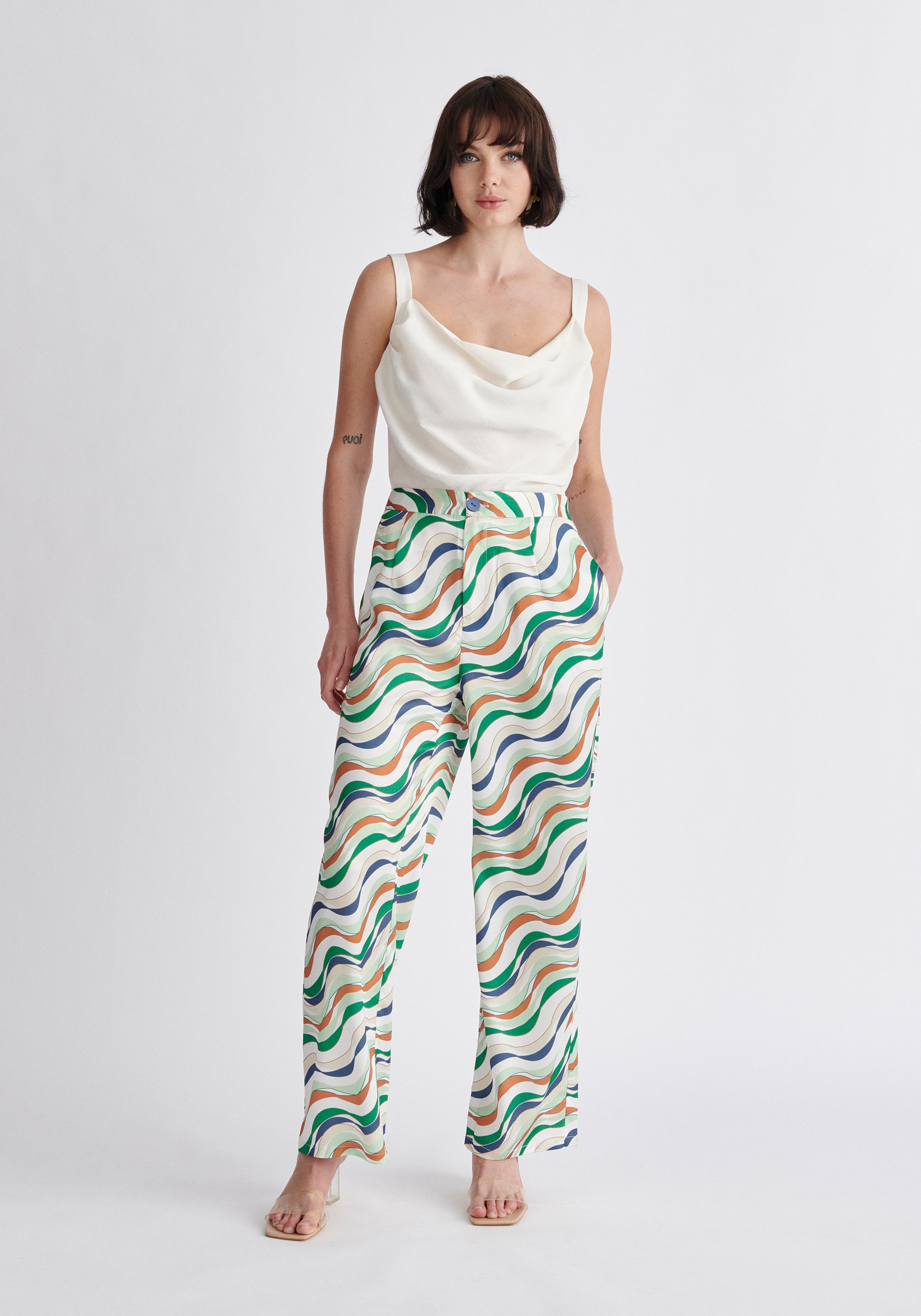 Paisie Wave Print Trousers in Green