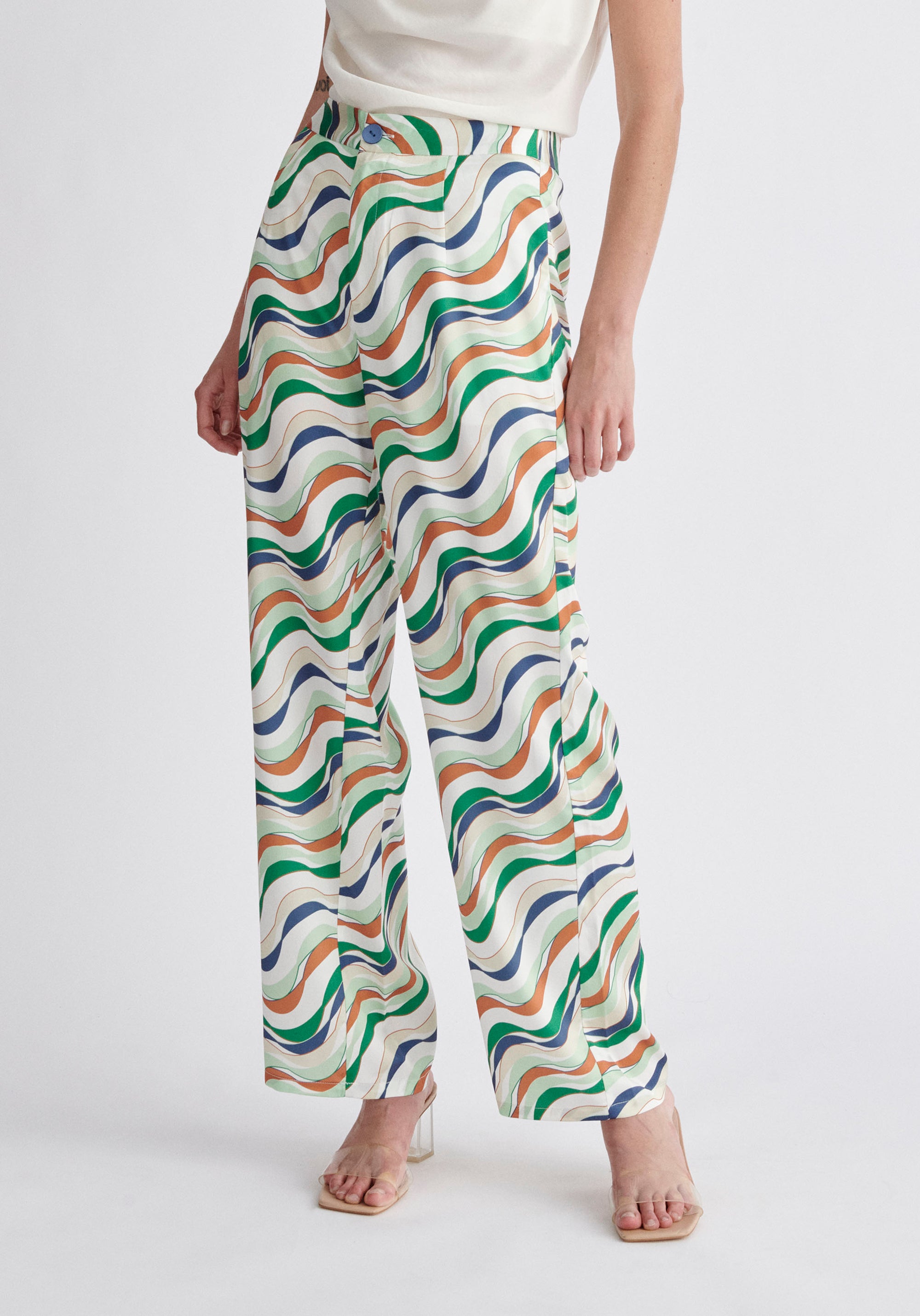 Paisie Wave Print Trousers in Green