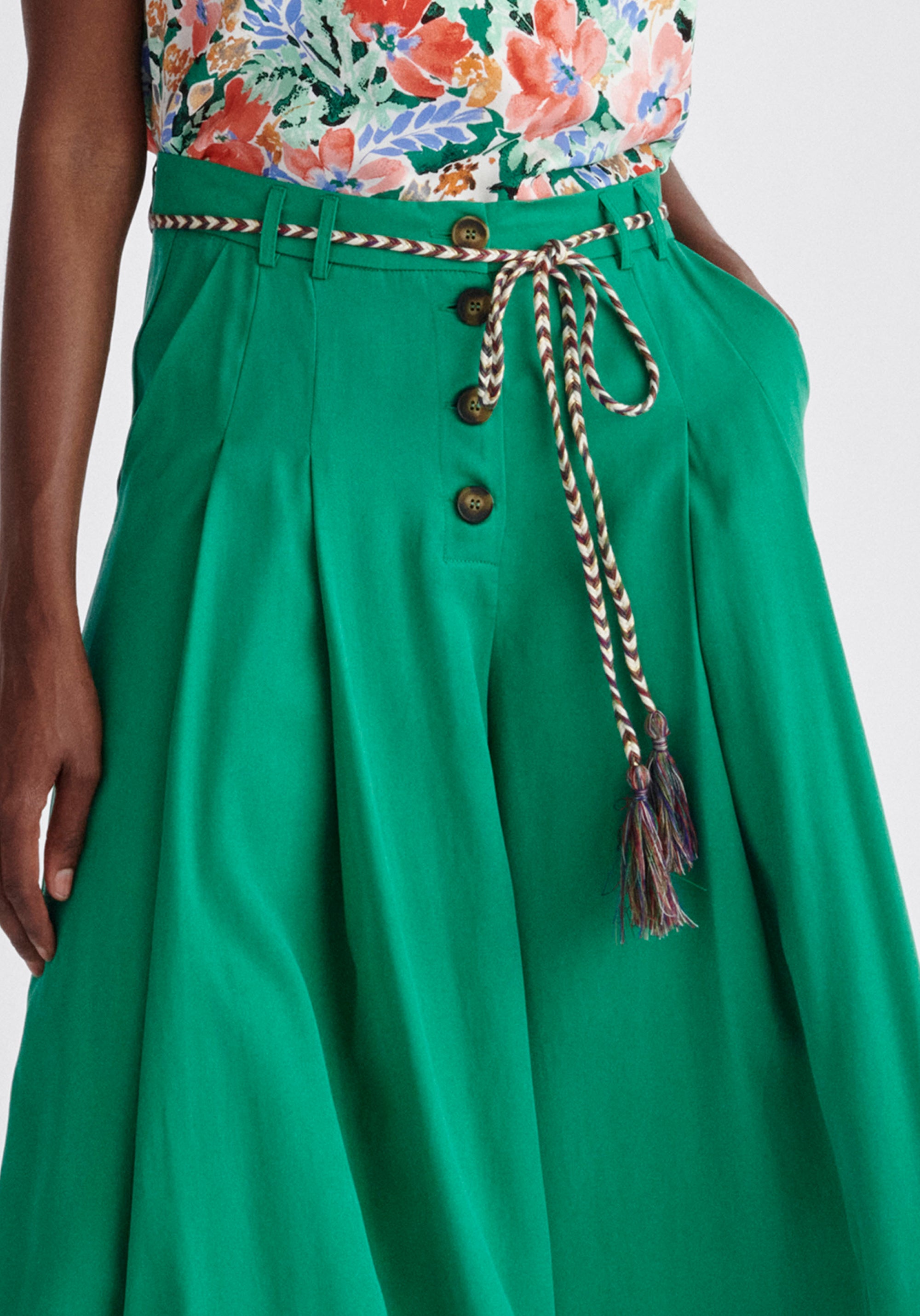 Paisie Pleated Tencel Culottes in Green Close Up