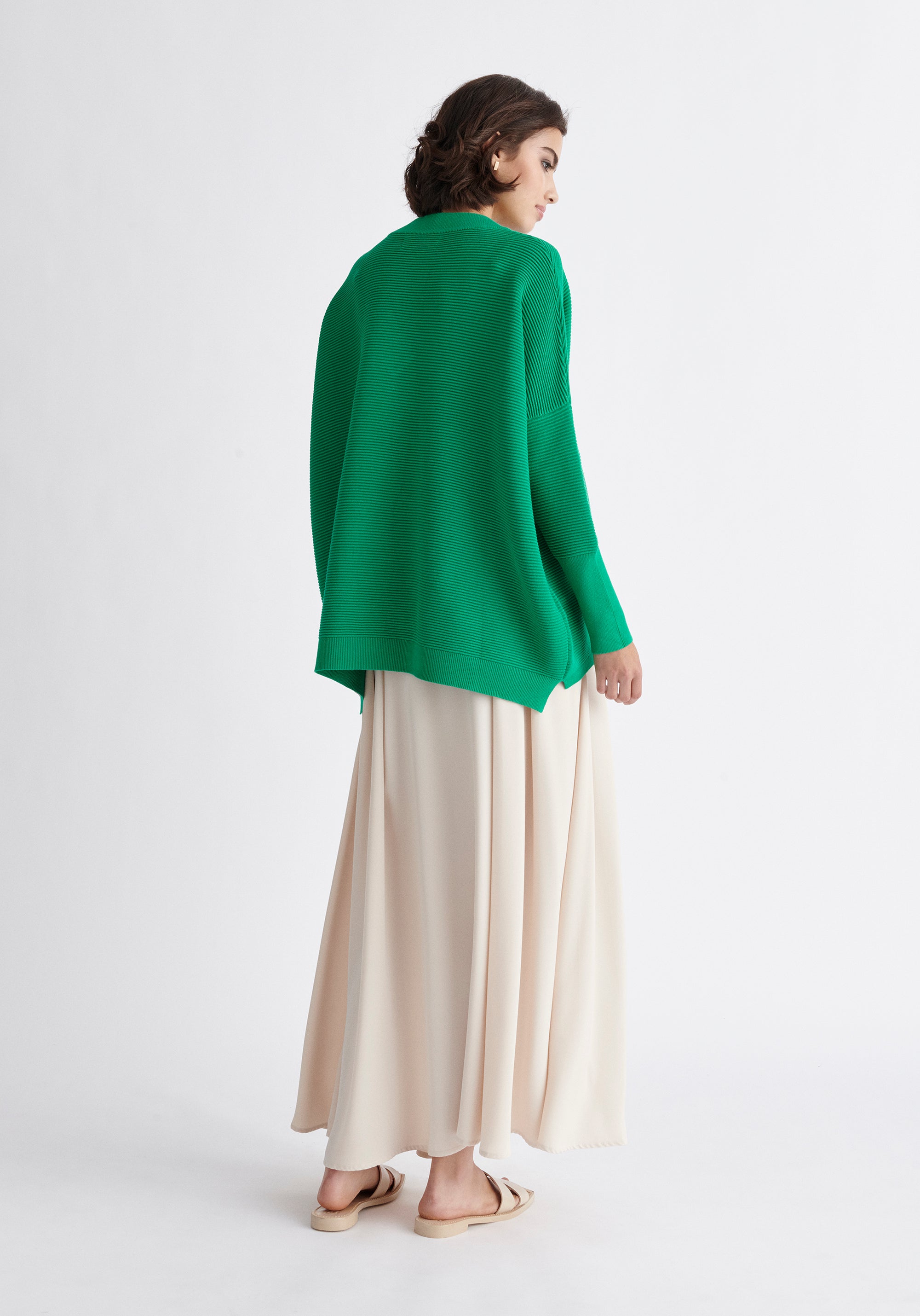 Paisie V-Neck Ribbed Jumper in Green Back